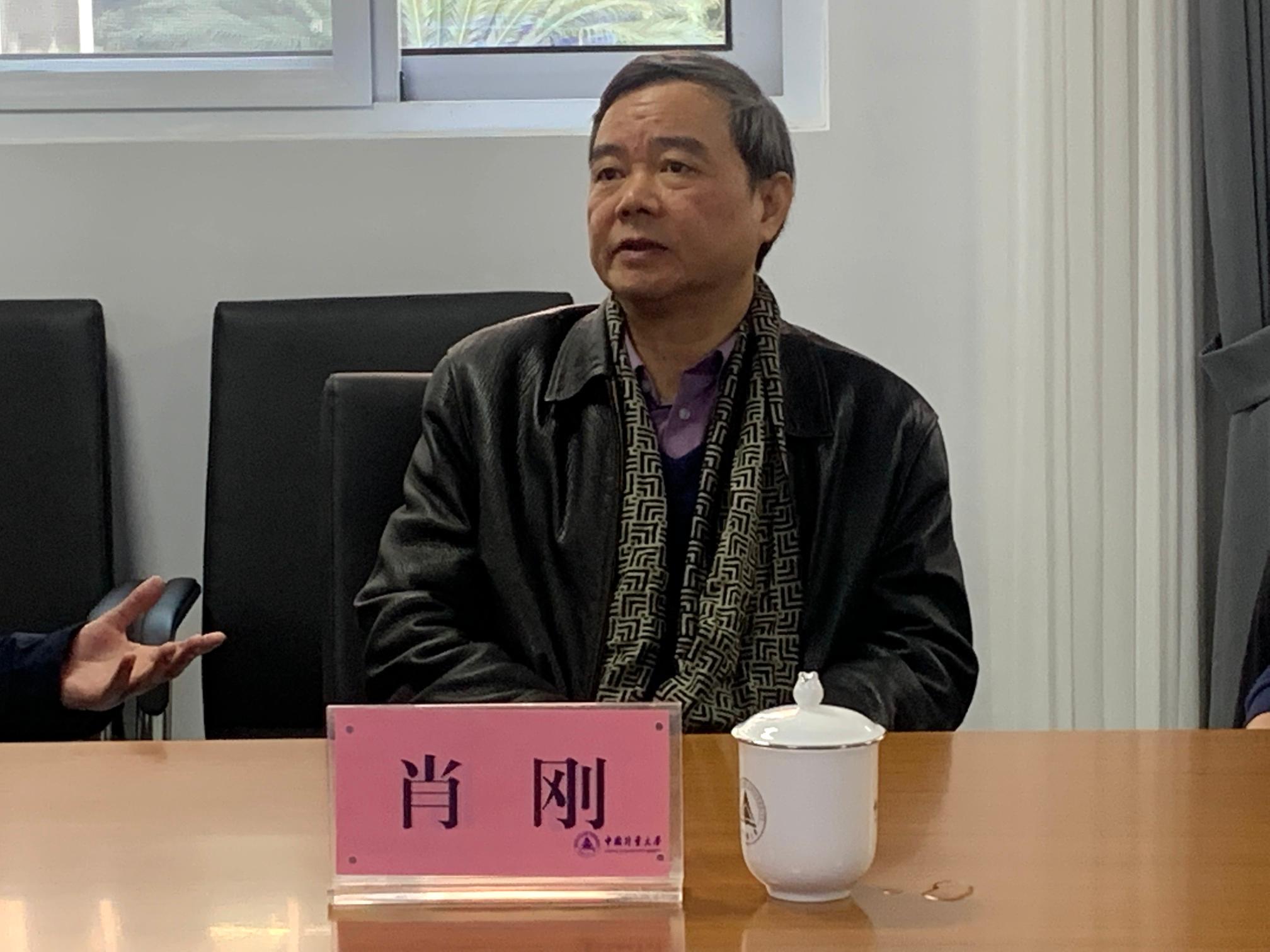 校党委副书记 肖刚