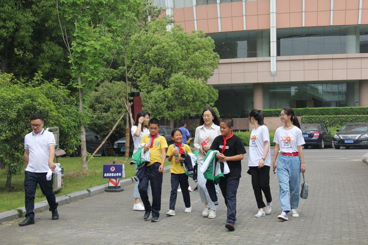 QQ图片20190514214313.jpg QQ图片20190514214313.jpg