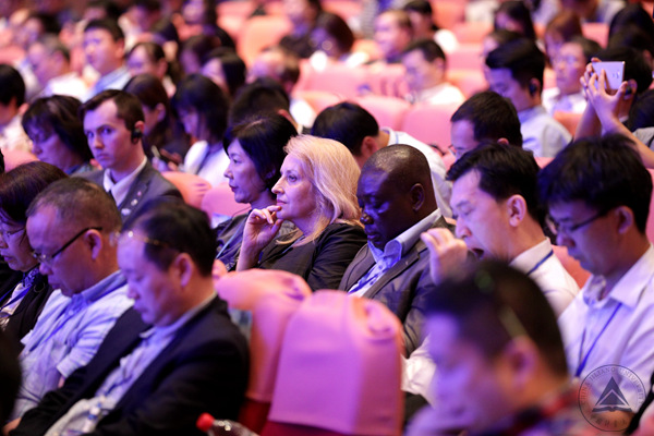 1526869369878.jpg 台下观众 徐拓摄22.jpg