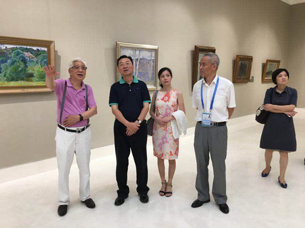 全山石艺术中心参观.jpg